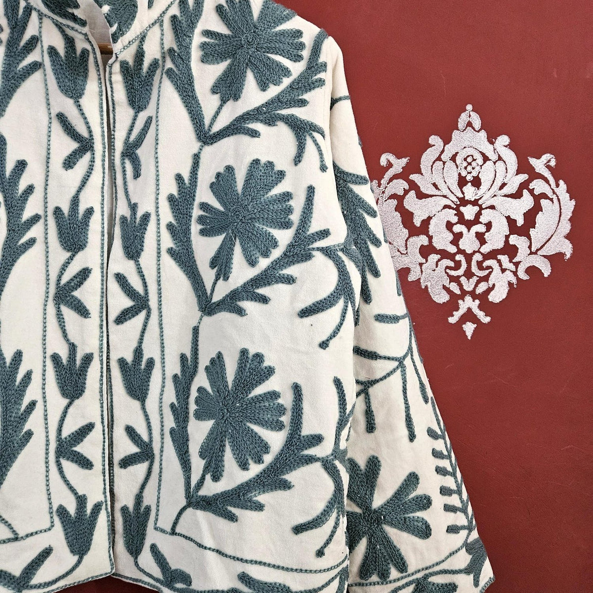 Veste Villefranche, velours brodé main